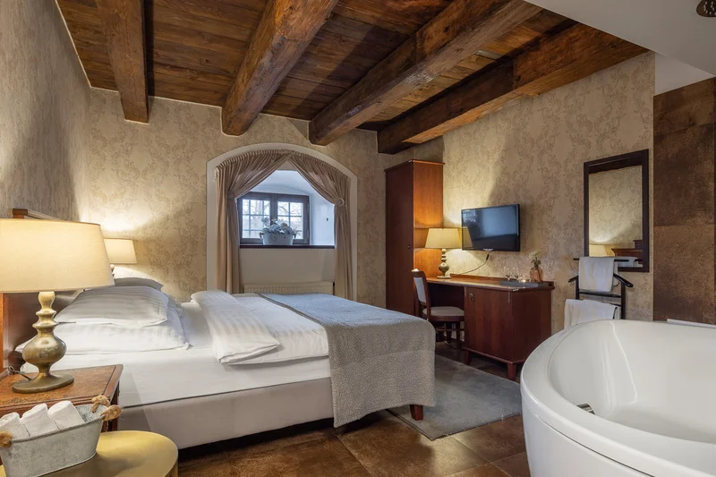 Romantický pobyt v zámeckém hotelu pro 2 - foto 03