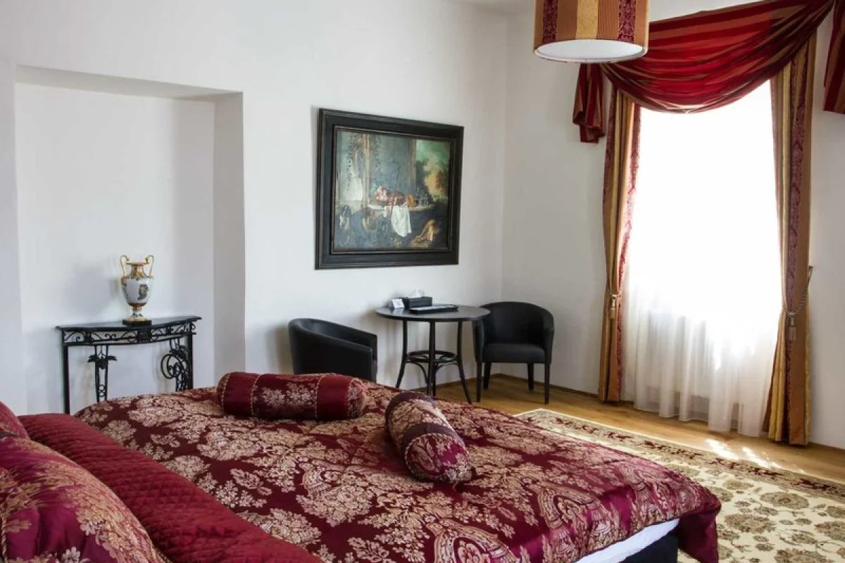 Romantický wellness pobyt na zámku - foto 04