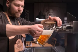 Škola čepování Radegast + prohlídka pivovaru - foto 01