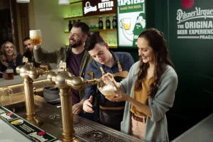 Škola čepování se vstupem do muzea Pilsner Urquell - foto 02
