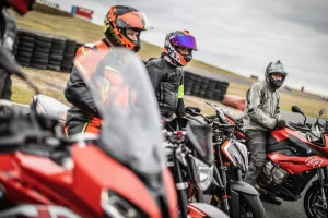Škola smyku pro motorkáře - foto 02