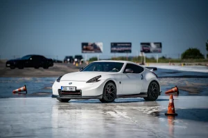 Škola smyku v Nissanu 370Z Nismo - foto 01