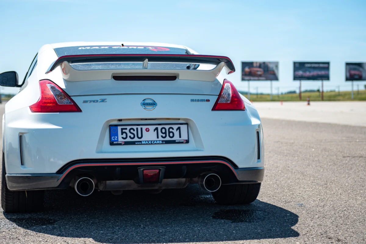 Škola smyku v Nissanu 370Z Nismo - foto 07