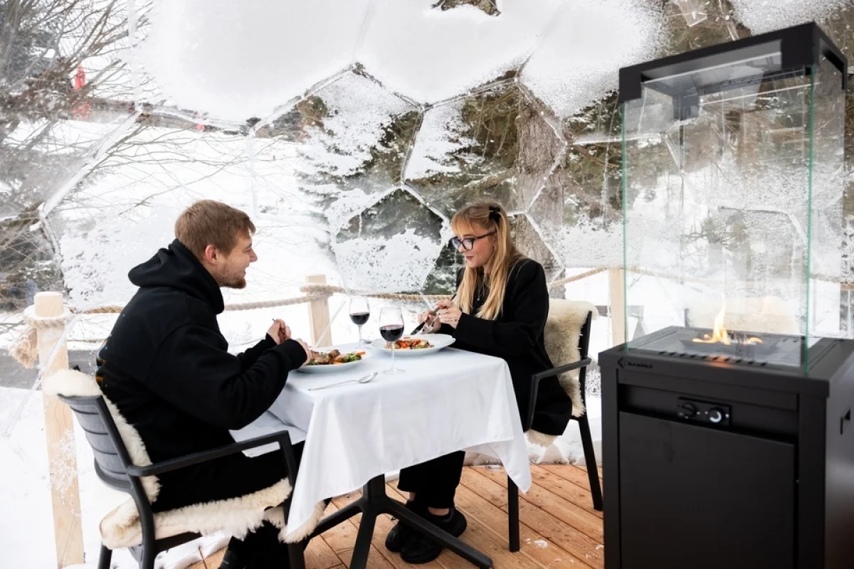 Skvělé 4chodové zážitkové menu v unikátním iglú malebné restaurace Končina v Harrachově - foto 02