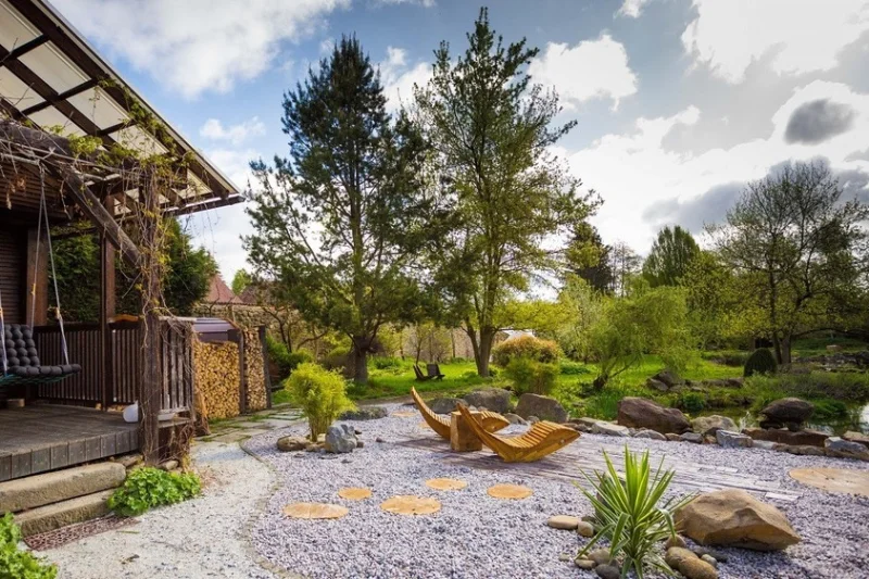 Skvělý glampingový pobyt v útulném tiny house s privátní sudovou saunou pro 2 osoby na 2 noci - foto 03