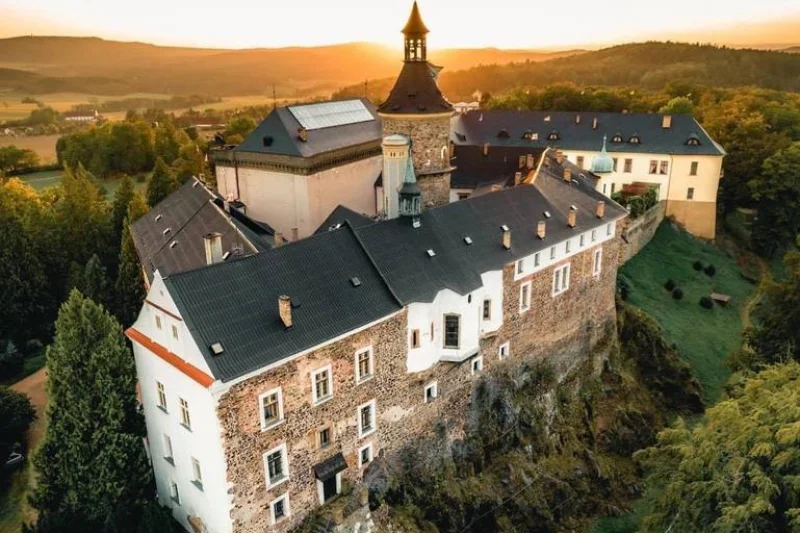 Skvělý wellness pobyt na krásném zámku Zbiroh pro 2 osoby na 6 nocí - foto 03