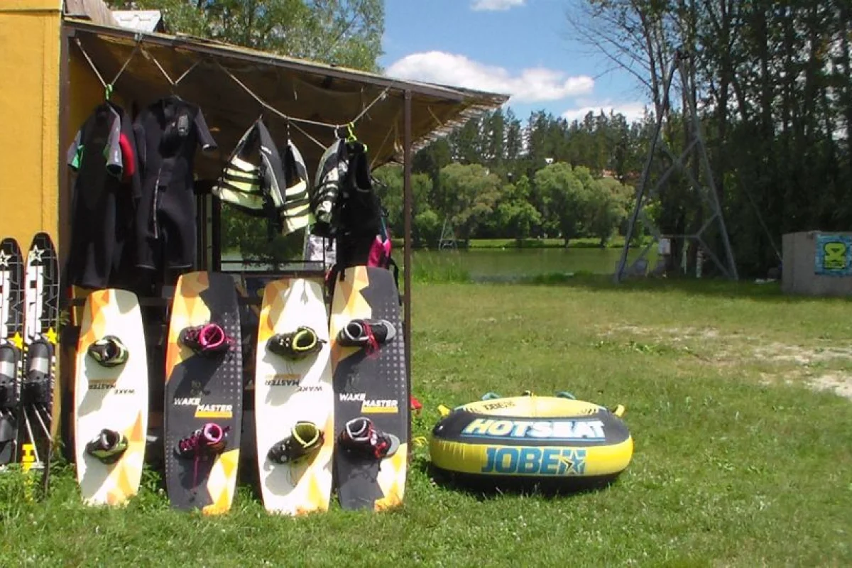 Soukromá hodina wakeboardingu - foto 04