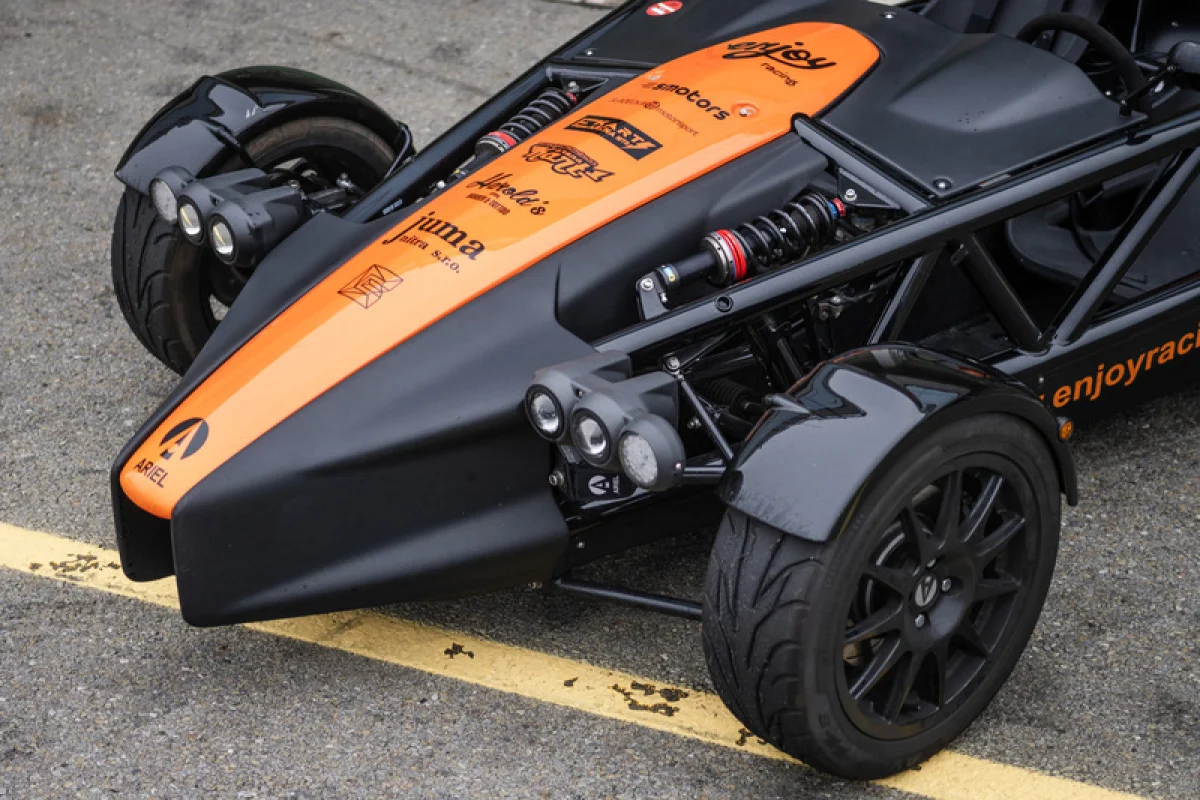Spolujízda v Ariel Atom 4 na Masarykově okruhu - foto 08