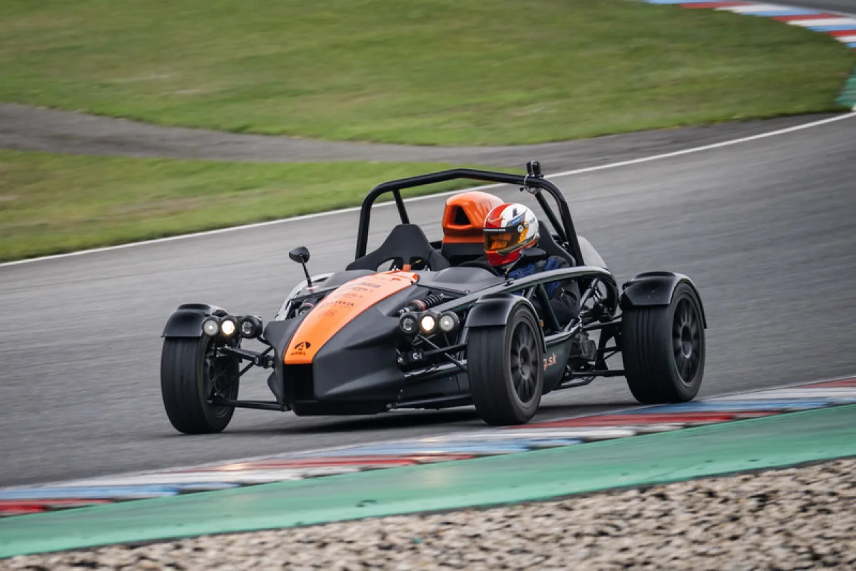 Spolujízda v Ariel Atom 4 na Masarykově okruhu - foto 09