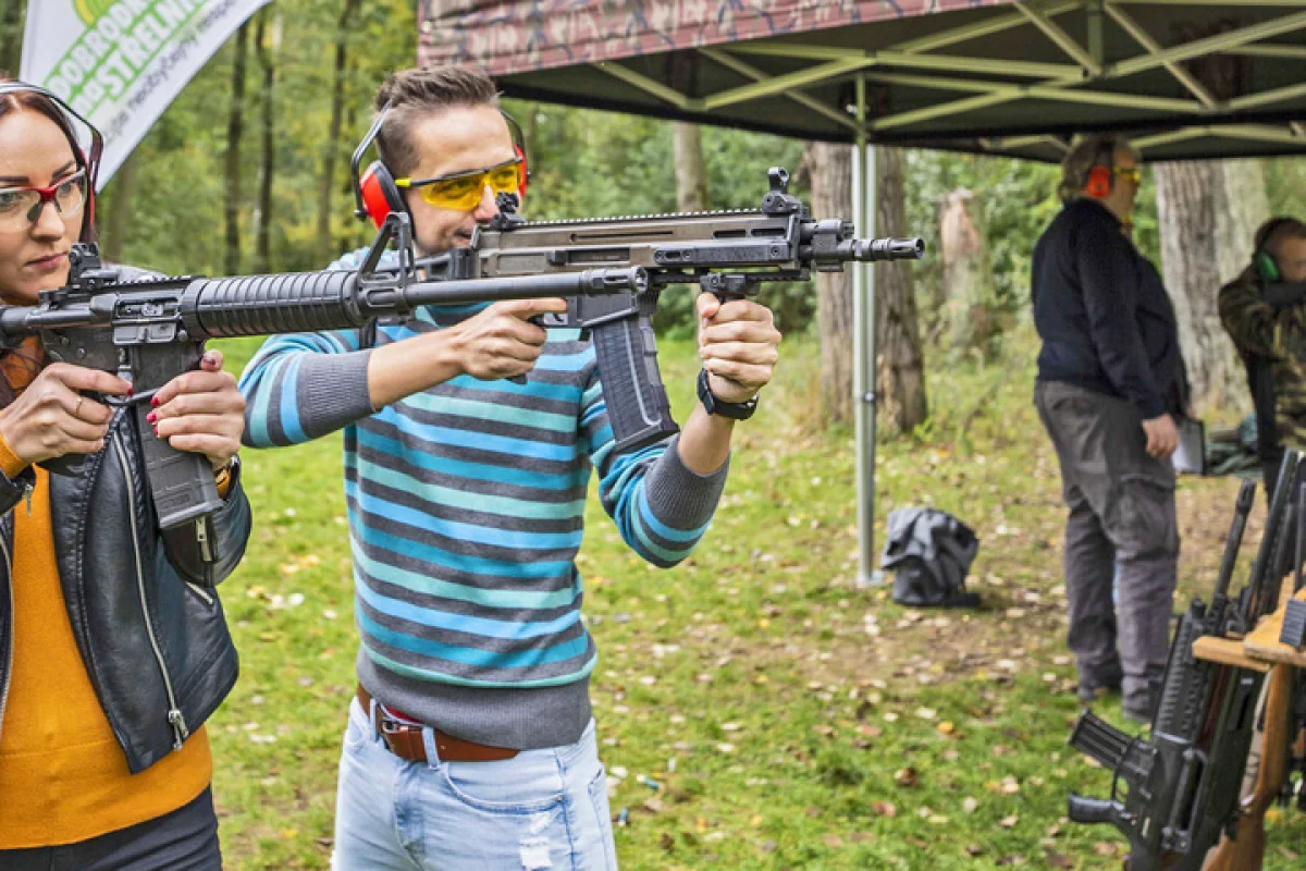 Střelba na střelnici - zbraně speciálních jednotek - foto 03