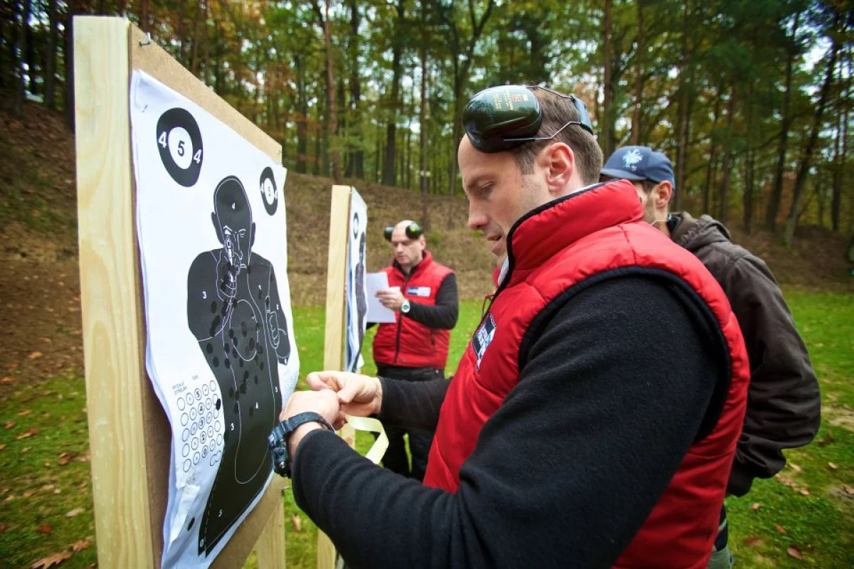 Střelba ze samopalu Kalašnikov AK47 - foto 02