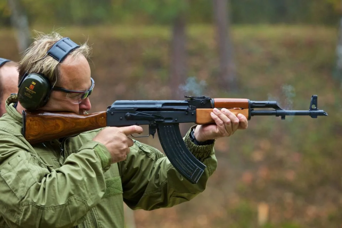 Střelba ze samopalu Kalašnikov AK47 - foto 03