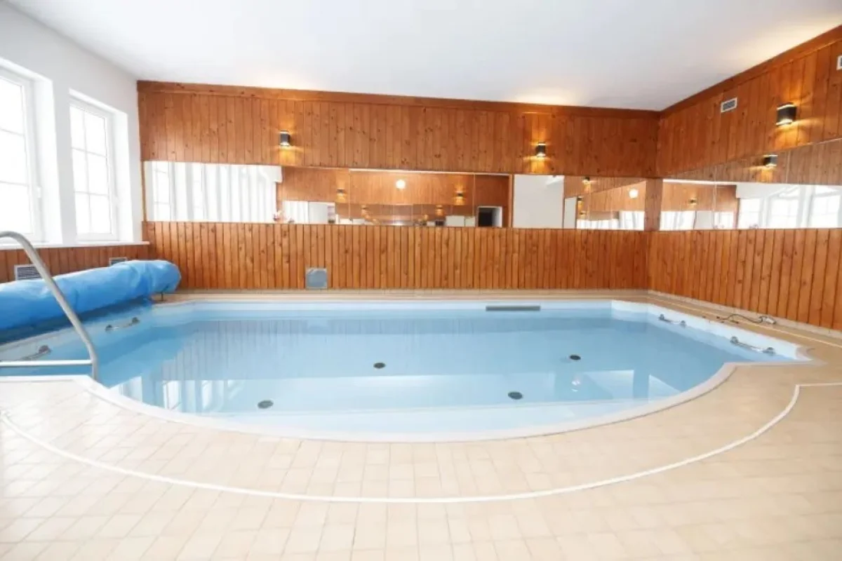 Stylový pobyt s polopenzí, kávou a dezertem v hotelu Auri v Podkrkonoší pro 2 osoby - foto 03