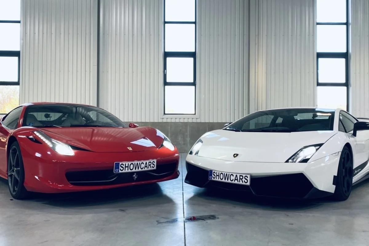 Super jízda: Ferrari 458 Italia vs. Lamborghini Huracán v Praze - foto 02