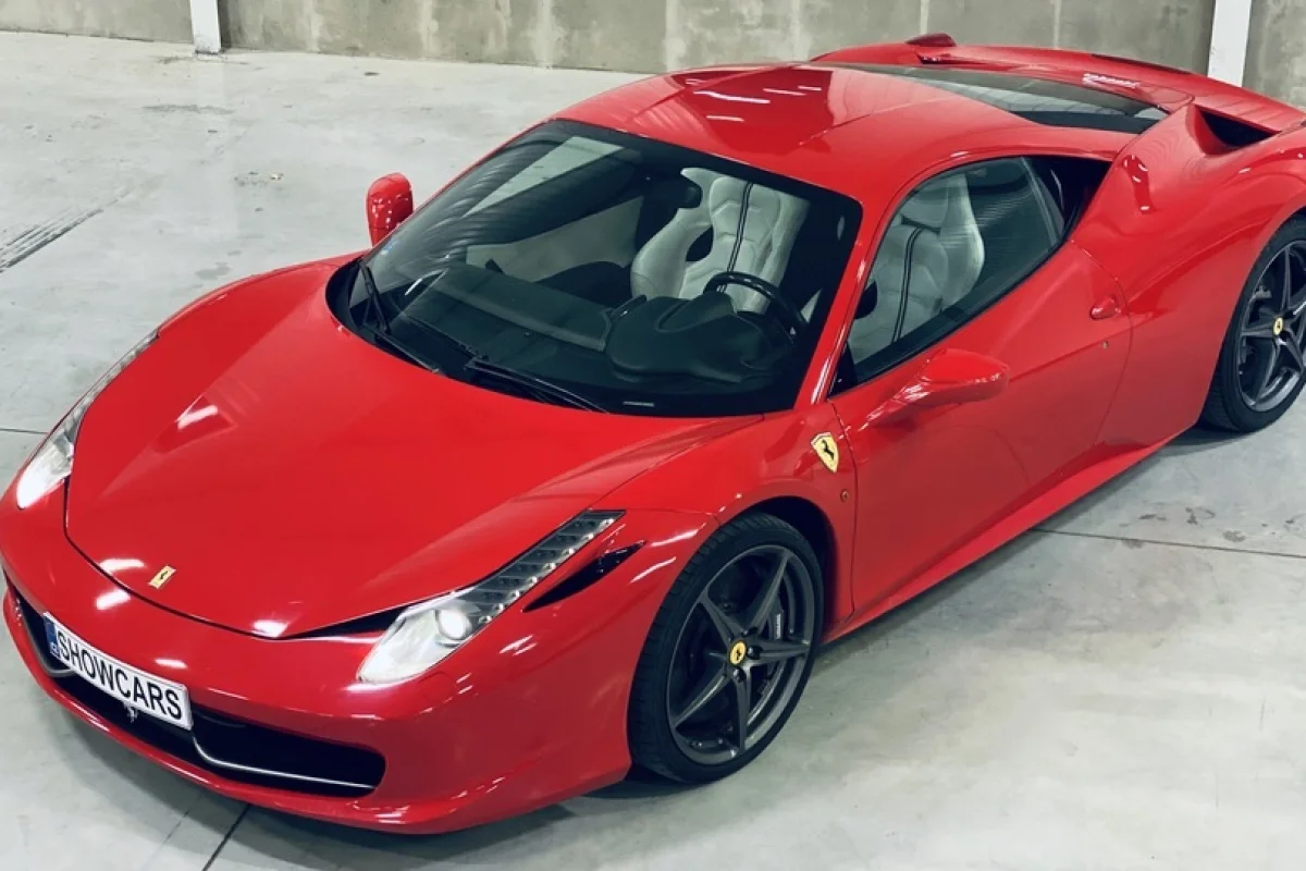 Super jízda: Ferrari 458 Italia vs. Lamborghini Huracán v Praze - foto 05