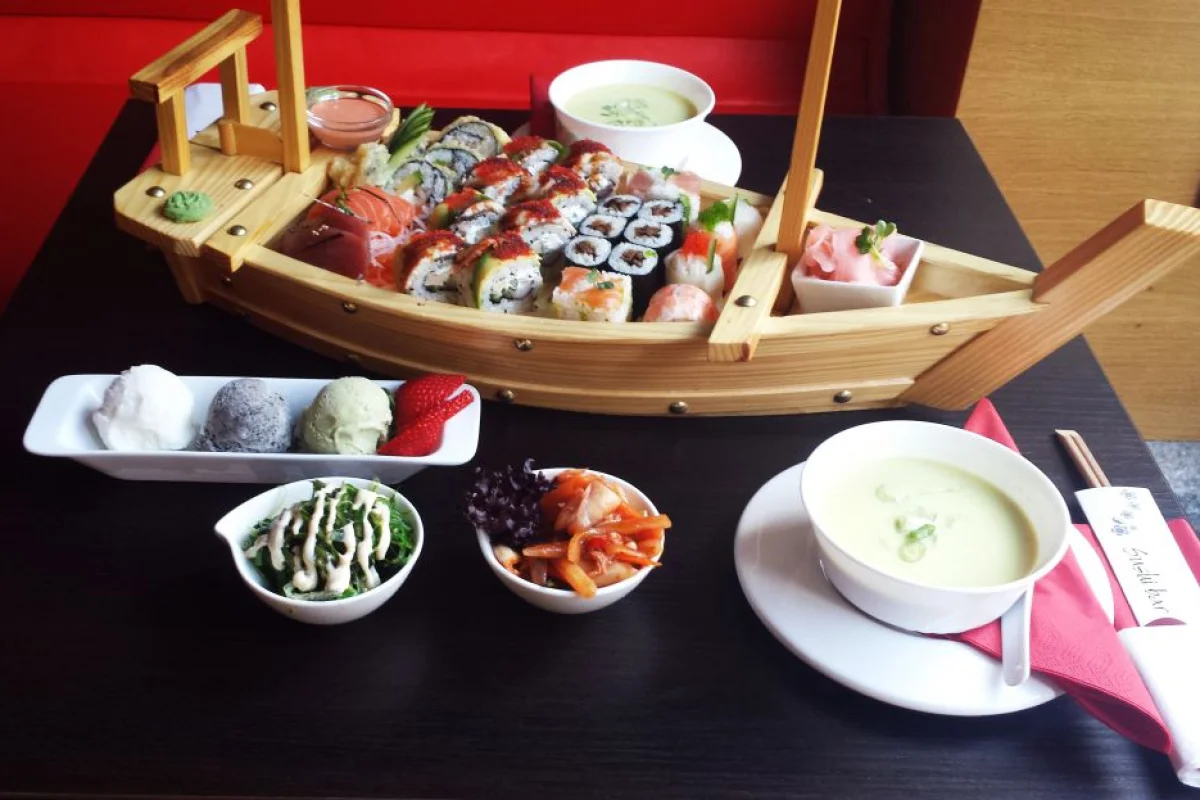 Sushi bar Made in Japan - degustační menu pro dva - foto 03