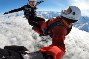 Tandemový seskok padákem nad Alpami - foto 02