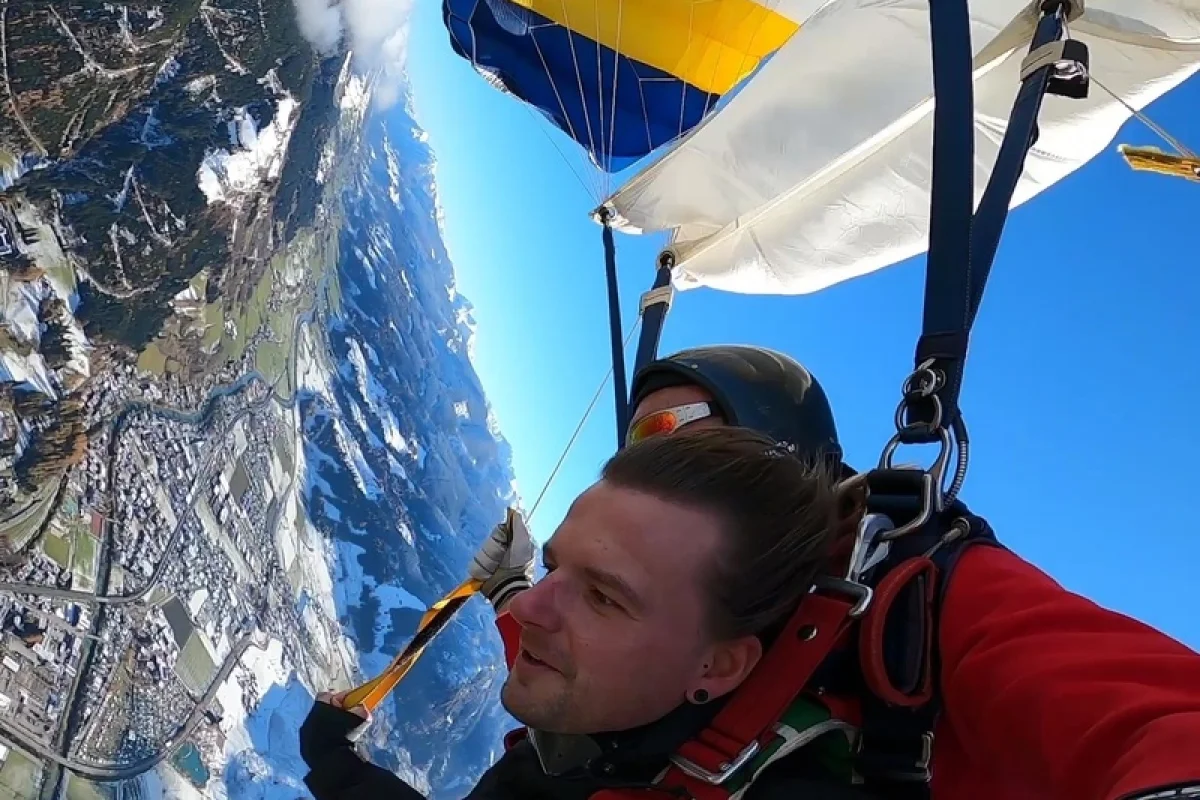 Tandemový seskok padákem v Rakousku: Zell am See - foto 06