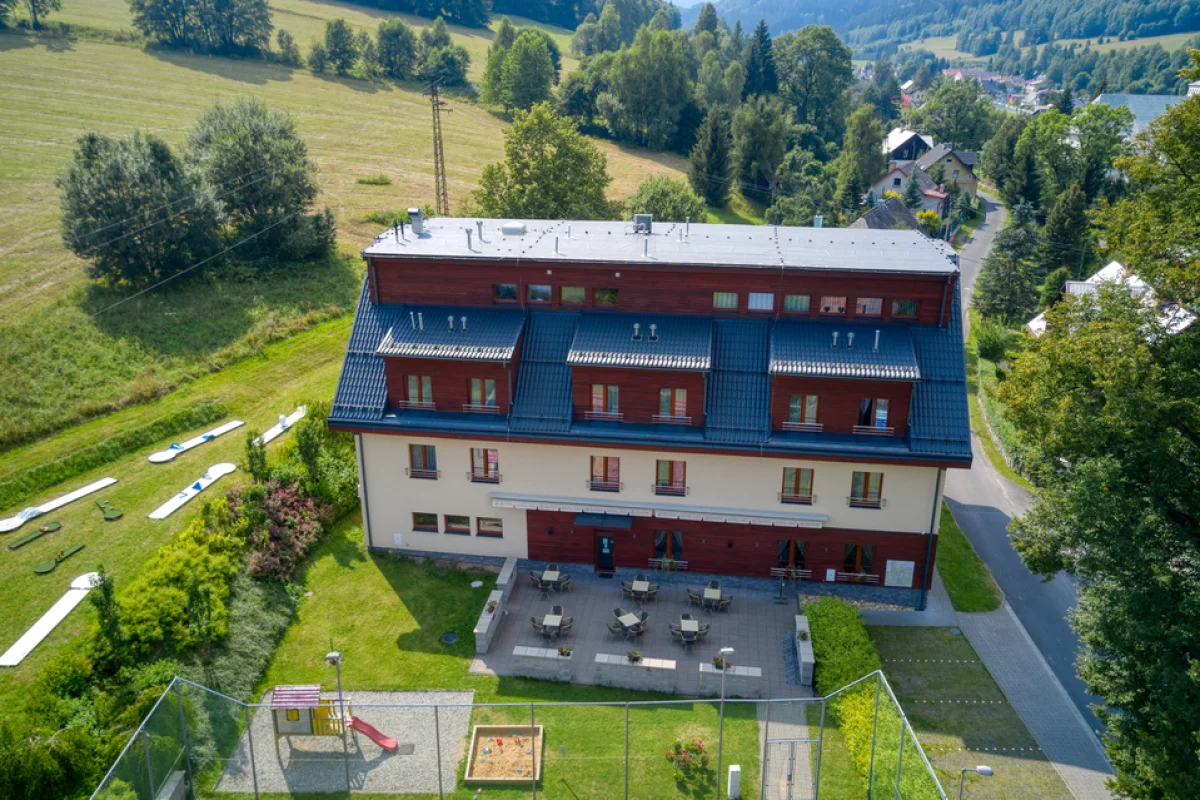Ubytování uprostřed Jeseníků se snídaní, wellness a minigolfem pro dva na 2 noci - foto 02