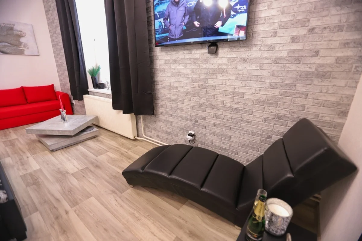 Ubytování ve stylovém Wellness apartmánu Leqwell v centru Uherského Brodu - foto 04