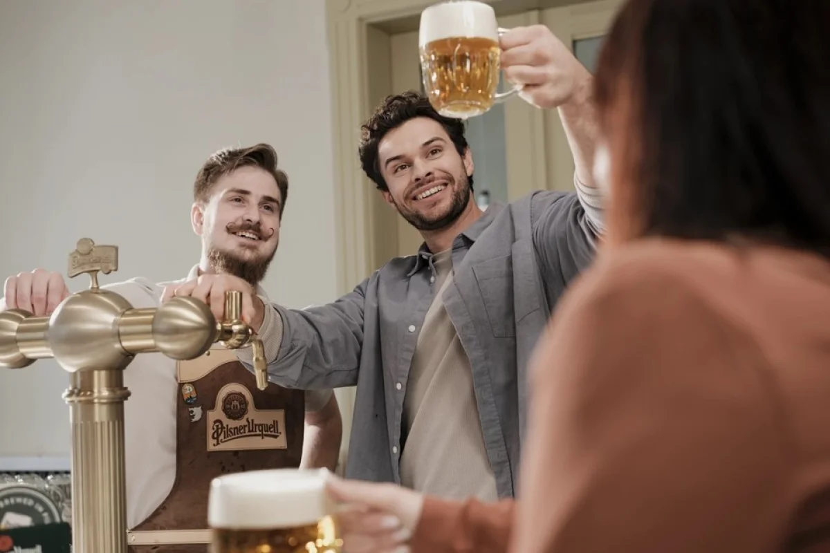 Úžasná interaktivní expozice příběhu piva + škola čepování Pilsner Urquell Experience v Praze - foto 02