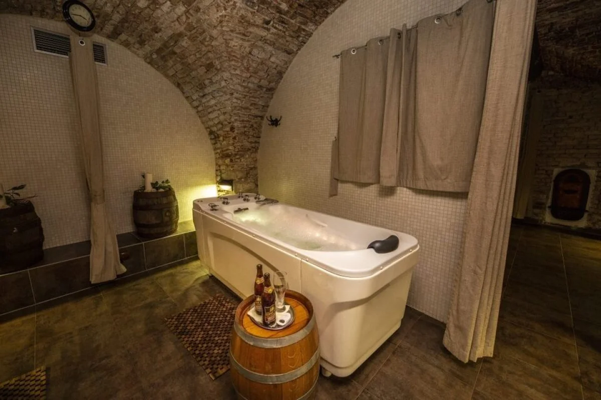 Úžasný pobyt v Hotelu Sladovna**** s pivní koupelí a neomezeným wellness pro 2 osoby - foto 04