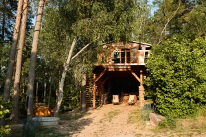 Úžasný relax uprostřed přírody s ubytováním v korunách stromů pro dva - foto 01