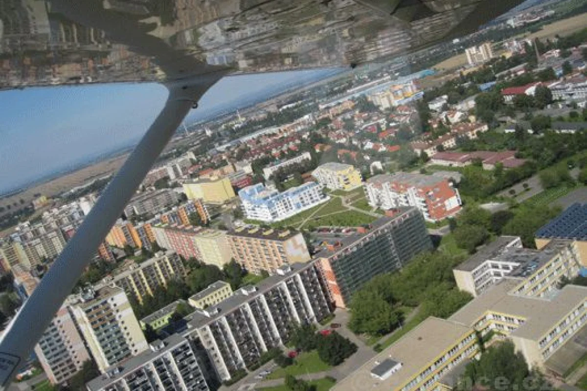 Vyhlídkový let nad Prahou (3os., 20min.) - foto 04