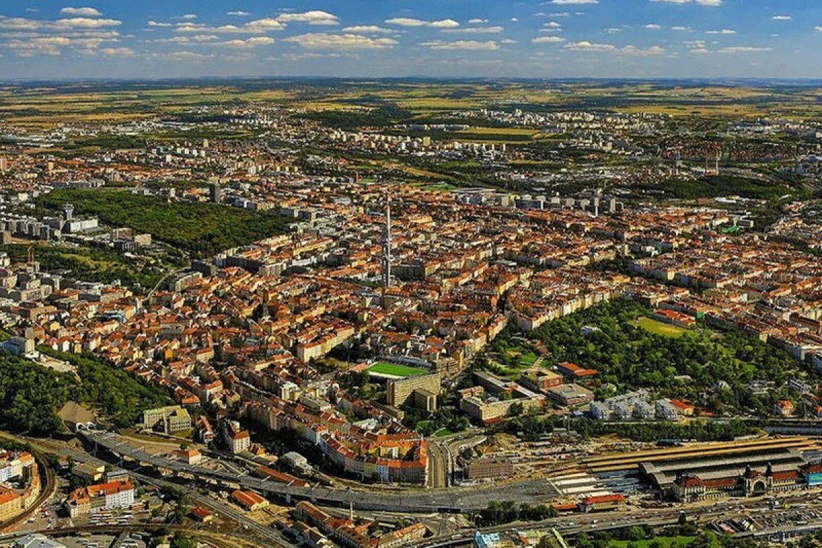 Vyhlídkový let nad Prahou Západ - foto 06