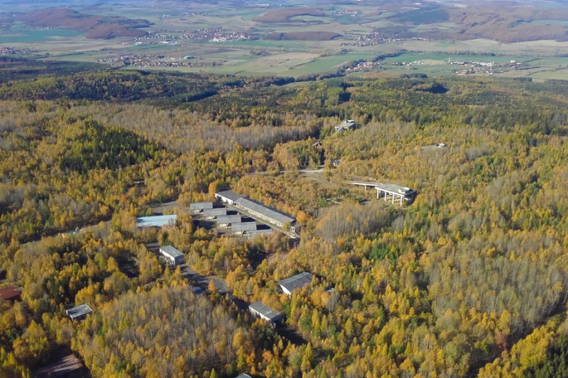 Vyhlídkový let nad protiletadlovou základnu Dobříš z Příbrami - foto 02