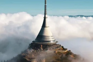 Vyhlídkový let vrtulníkem nad památkami - foto 01