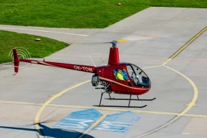 Vyhlídkový let vrtulníkem Robinson R22 nad Brnem a okolím pro 1 osobu - foto 01
