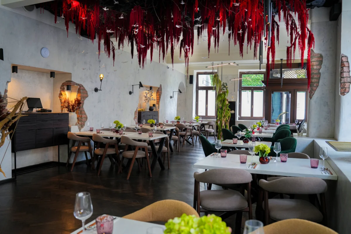 Vynikající 7chodové degustační menu inspirované Japonskem v restauraci Katchi v Praze pro 2 osoby - foto 02