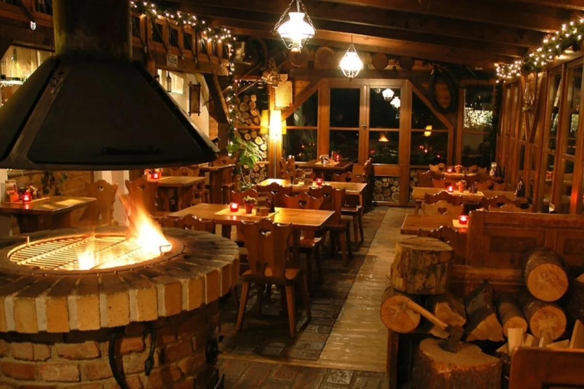 Vynikající tříchodové menu s nádherným výhledem na Prahu v restauraci Petřínské Terasy pro 2 osoby - foto 03