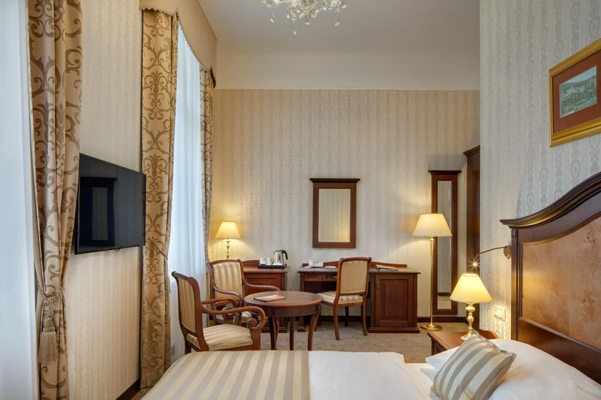 Wellness pobyt se snídaní v luxusním hotelu Nové Lázně***** s římskými lázněmi i saunovým světem pro 2 osoby - foto 04