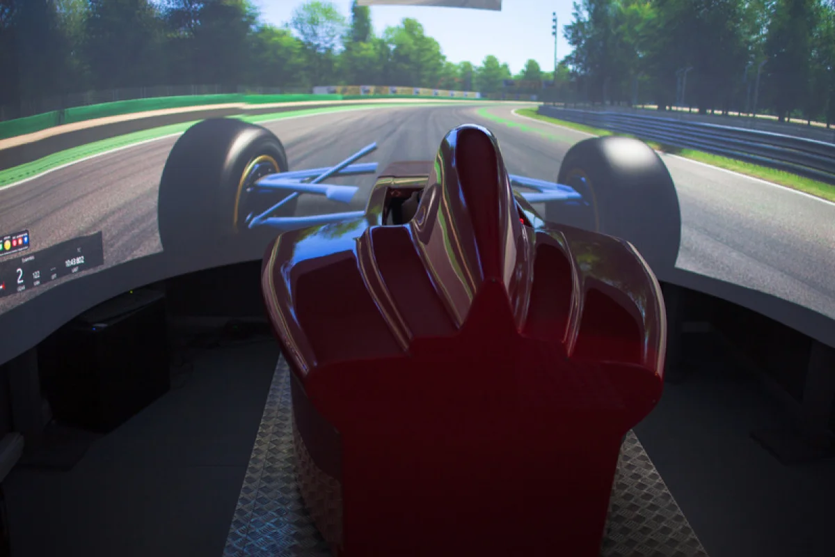 Závodní simulátor Formule 1 - foto 10