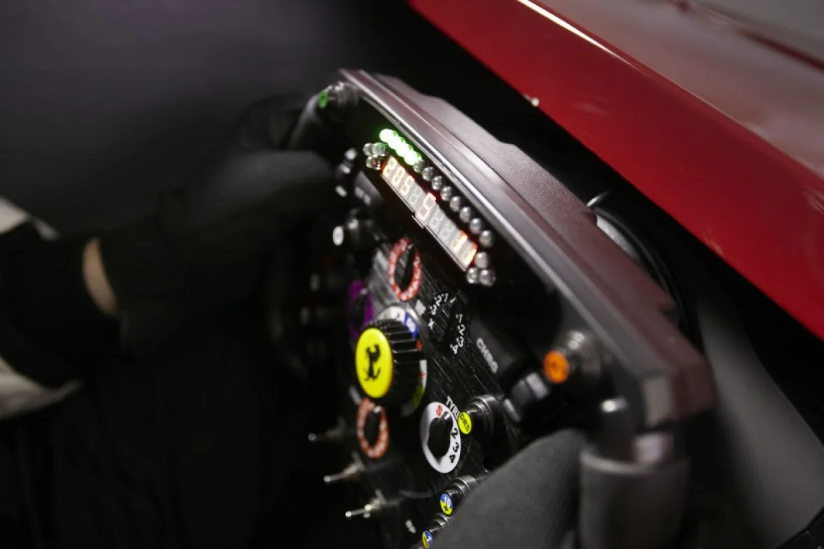 Závody Formule 1 - dva simulátory - foto 04