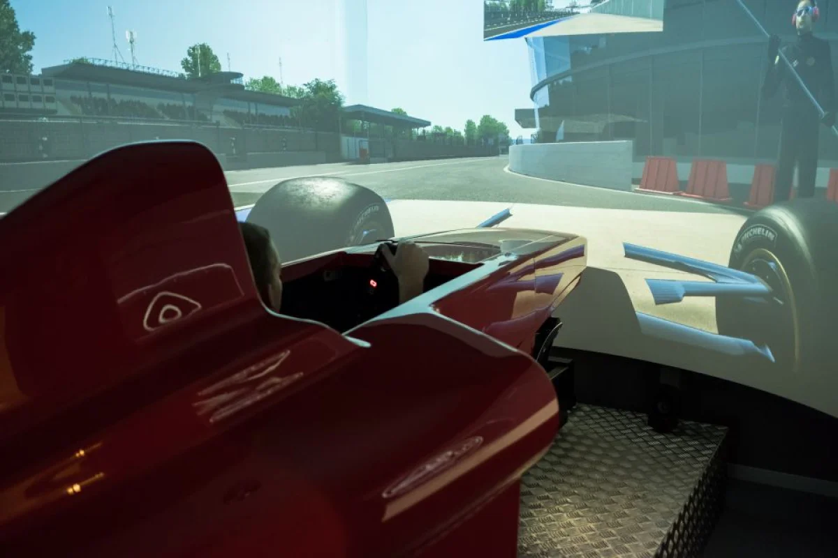 Závody Formule 1 - dva simulátory - foto 05
