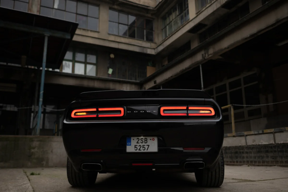 Zážitková jízda autem Dodge Challenger - foto 05