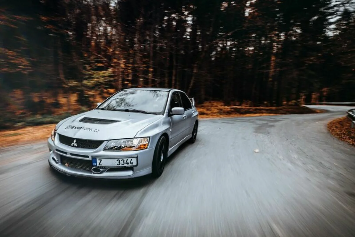 Zážitková rally jízda v Mitsubishi Lancer EVO IX - foto 08