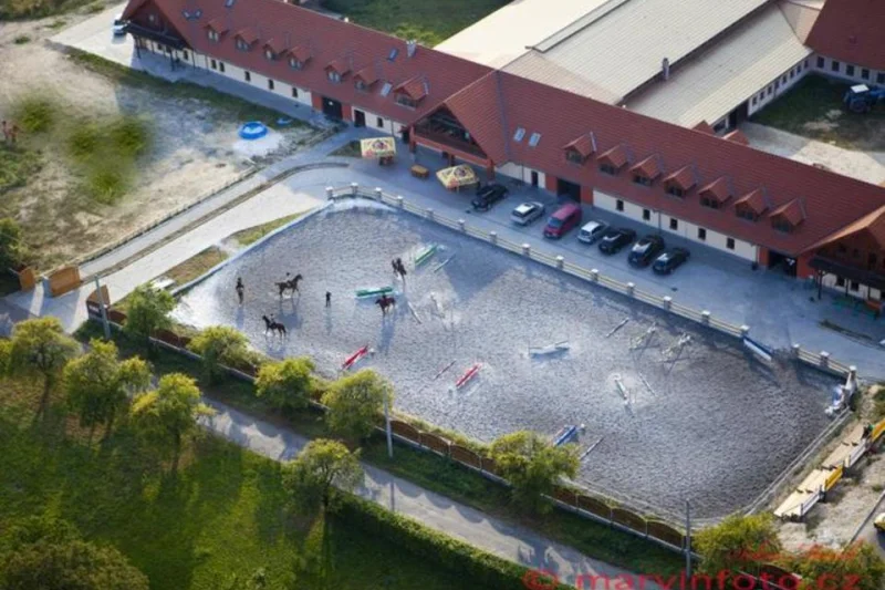 Zážitkový pobyt plný romantiky na koňské farmě Vysoká - foto 03