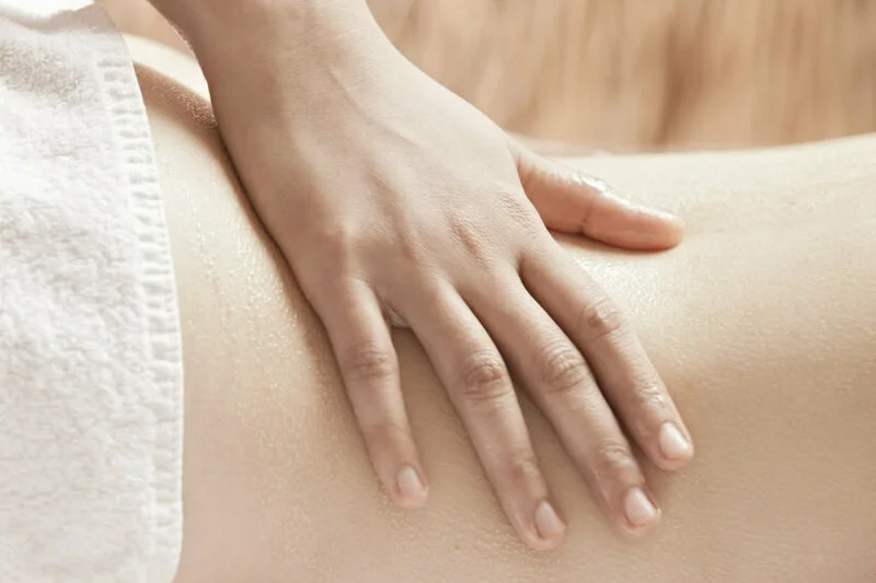 Zeštíhlující masáž + celotělový peeling a zábal - foto 03